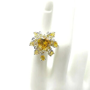 UNCAS Sterling Silver .925 Yellow Rhinestone Dangle Bling Ring Size 5